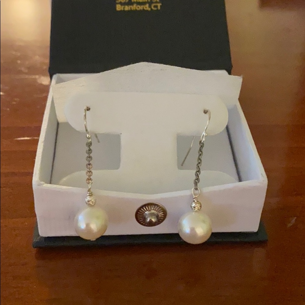 NWOT✨Pearl Drop Earrings✨